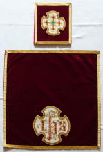 Red Roman Vestment 7643